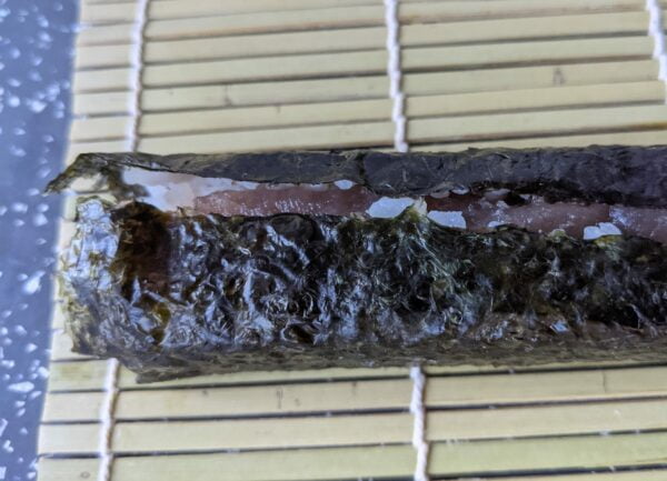 Täydellisen sushirullan salaisuus: Näin loihdit kauniit ja koossa pysyvät rullat